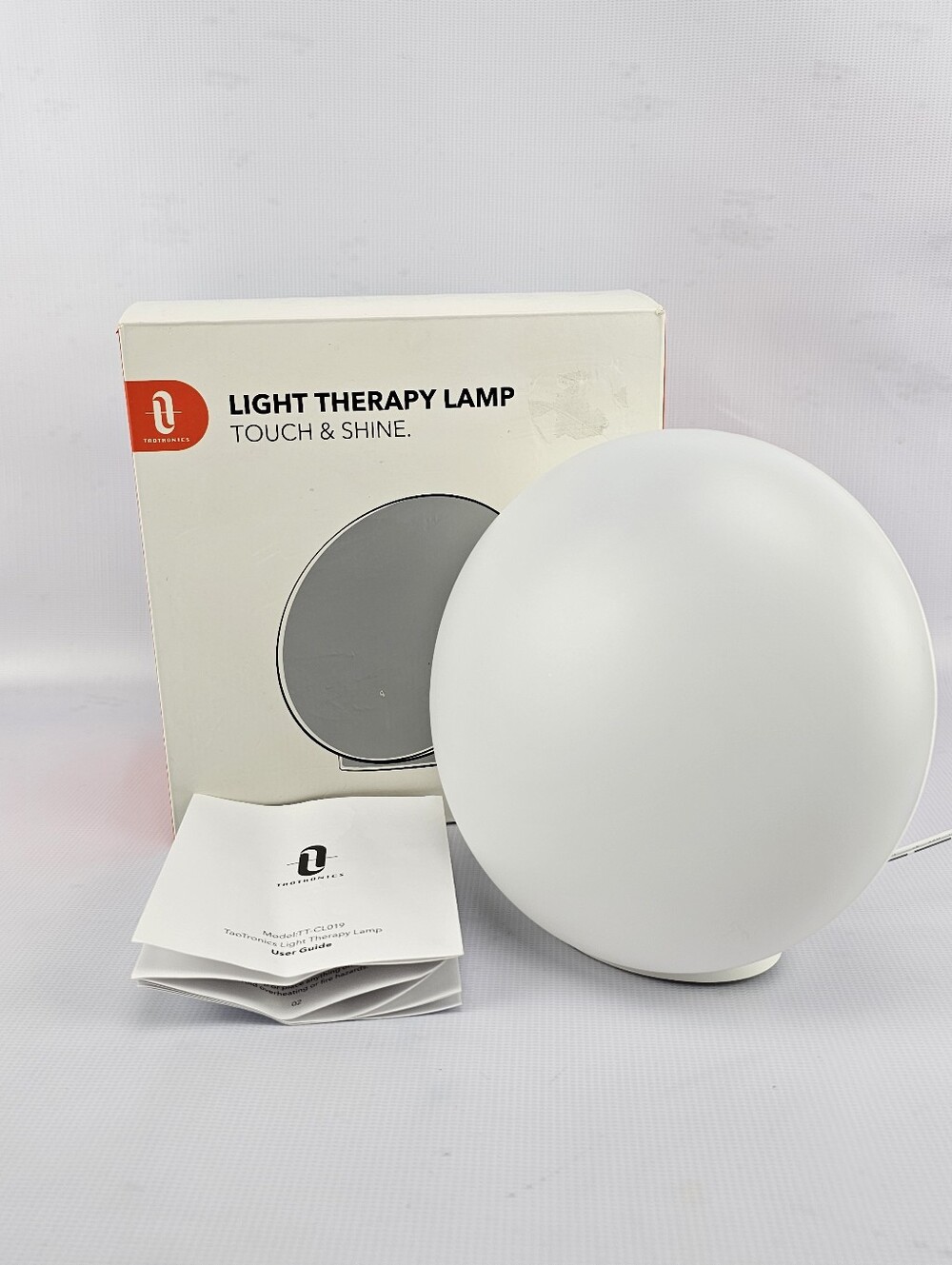 TaoTronics TT-CL019 Light Therapy Lamp 60 UV-free LEDs Touch Brightness Control